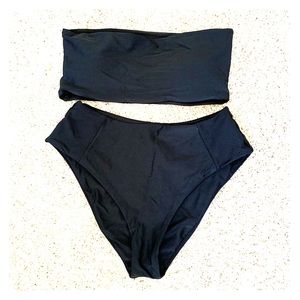 Black bikini